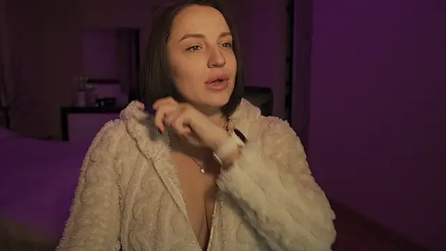 Snapshot of KillyP chatting on 02-18-25, 04:05 KillyP online show from 02-18-25, 04:05