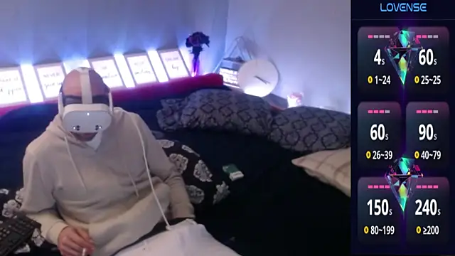 MaxRouger online show from 09-26-25, 07:12