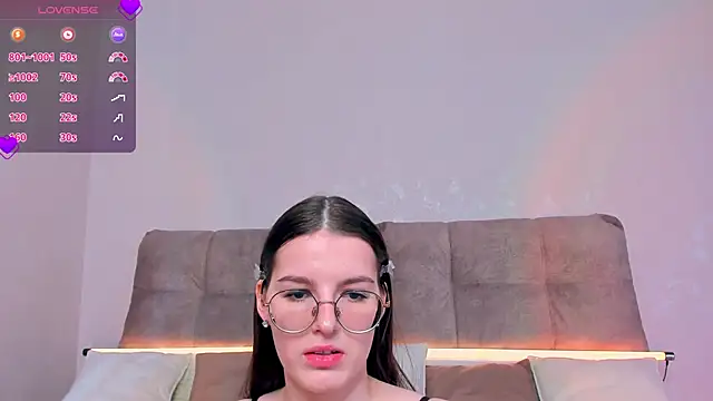 Snapshot of AriellaTesk chatting on 03-12-25, 06:29 AriellaTesk online show from 03-12-25, 06:29