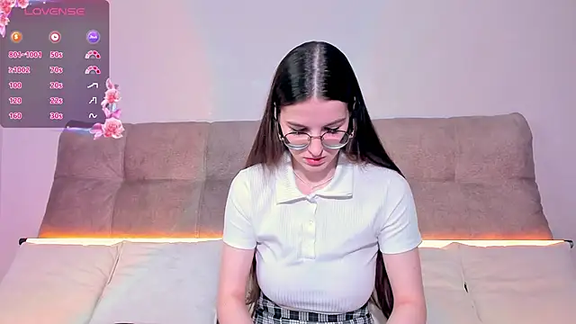 Snapshot of AriellaTesk chatting on 09-18-25, 03:41 AriellaTesk online show from 09-18-25, 03:41