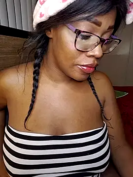 lollycoco online show from 12-18-25, 06:52