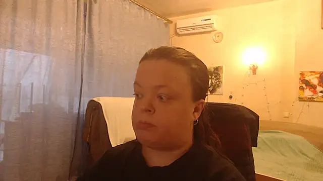 Janiffer MiMi online show from 12-16-24, 05:59