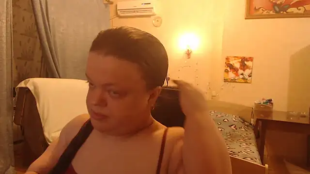 Janiffer MiMi online show from 12-26-24, 04:36