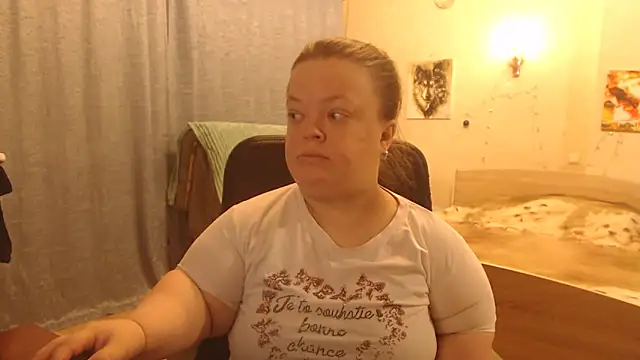 Janiffer MiMi online show from 02-19-25, 08:52