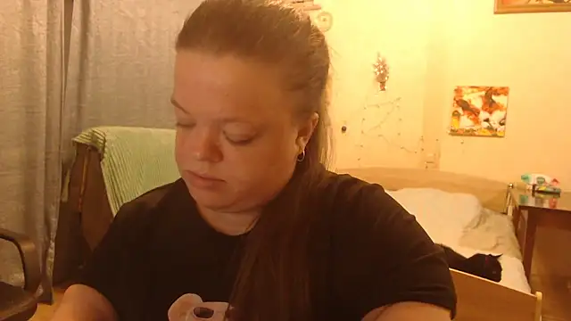 Janiffer MiMi online show from 03-13-25, 04:23