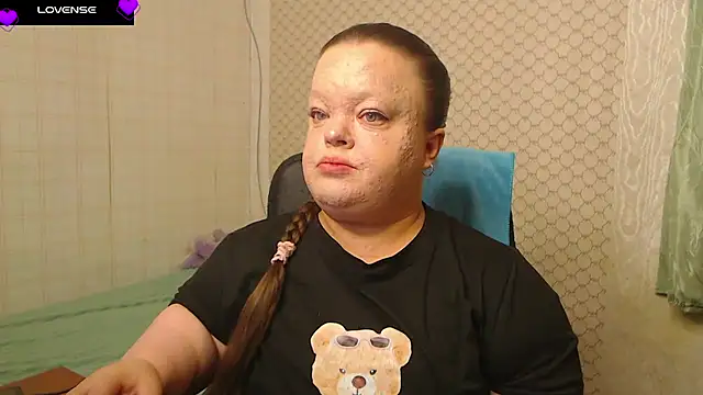 Janiffer MiMi online show from 04-22-26, 06:42