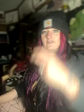 Snapshot of 1-800-FUCKYOU chatting on 12-07-24, 05:26 1-800-FUCKYOU online show from 12-07-24, 05:26