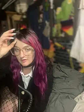 Snapshot of 1-800-FUCKYOU chatting on 02-16-25, 02:20 1-800-FUCKYOU online show from 02-16-25, 02:20