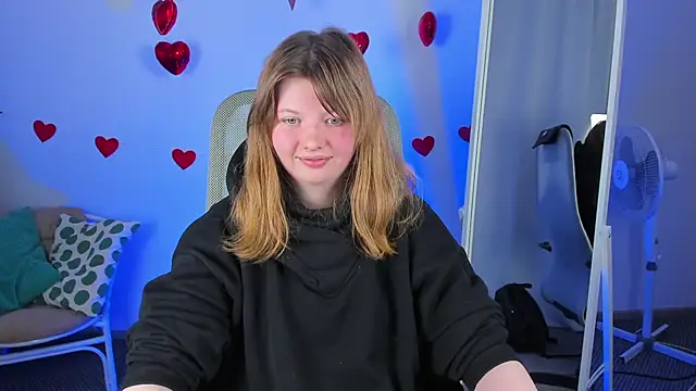 Snapshot of Vivian_cutie chatting on 02-13-25, 03:35 Vivian cutie online show from 02-13-25, 03:35