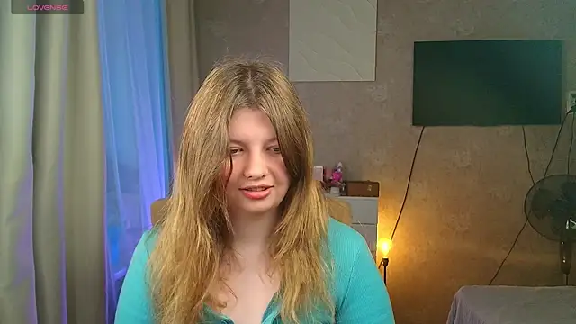 Snapshot of Vivian_cutie chatting on 11-29-25, 10:29 Vivian cutie online show from 11-29-25, 10:29