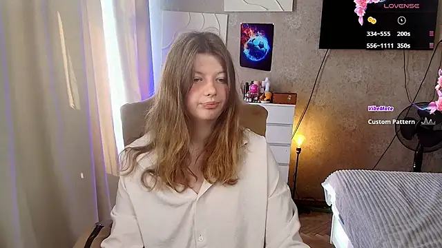 Snapshot of Vivian_cutie chatting on 07-16-26, 12:33 Vivian cutie online show from 07-16-26, 12:33