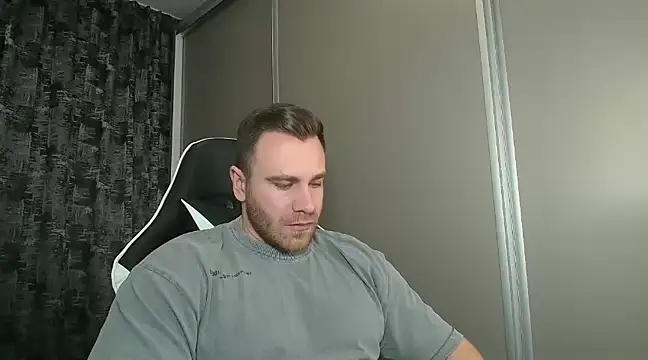 Snapshot of Thori92 chatting on 02-03-25, 06:49 Thori92 online show from 02-03-25, 06:49