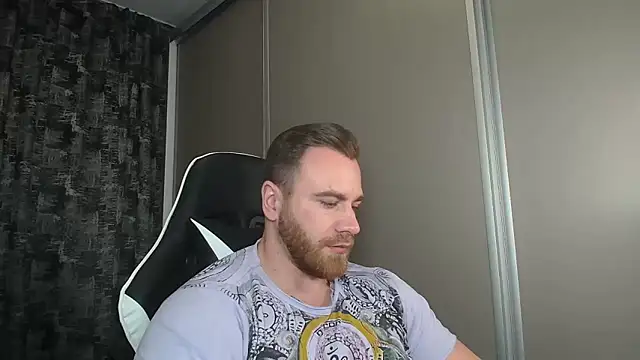 Snapshot of Thori92 chatting on 03-11-25, 07:58 Thori92 online show from 03-11-25, 07:58