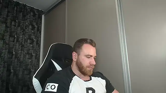 Snapshot of Thori92 chatting on 03-14-25, 09:32 Thori92 online show from 03-14-25, 09:32