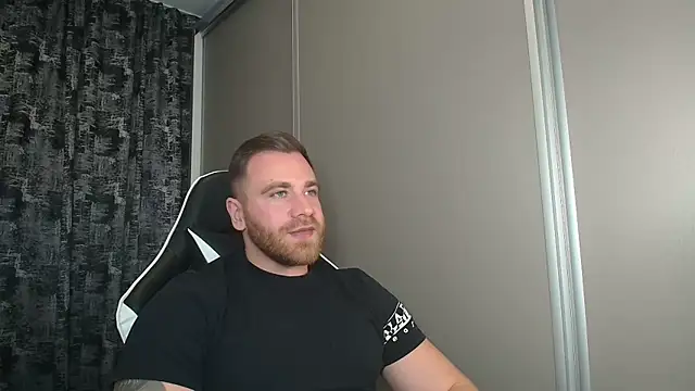 Snapshot of Thori92 chatting on 10-27-25, 06:23 Thori92 online show from 10-27-25, 06:23