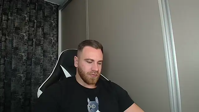 Snapshot of Thori92 chatting on 11-07-25, 05:57 Thori92 online show from 11-07-25, 05:57