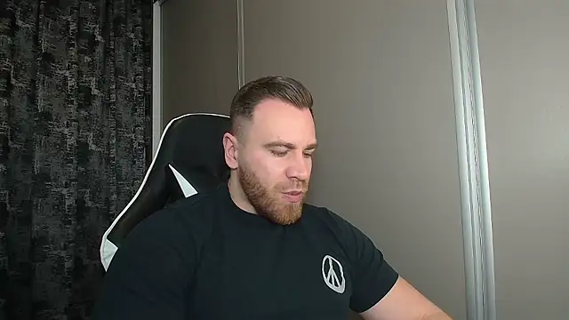 Snapshot of Thori92 chatting on 01-18-26, 03:38 Thori92 online show from 01-18-26, 03:38