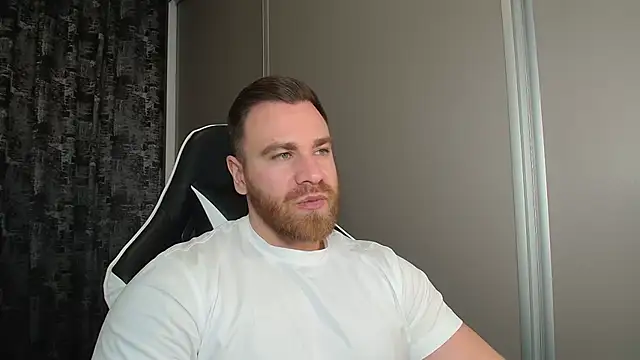 Snapshot of Thori92 chatting on 02-07-26, 05:16 Thori92 online show from 02-07-26, 05:16