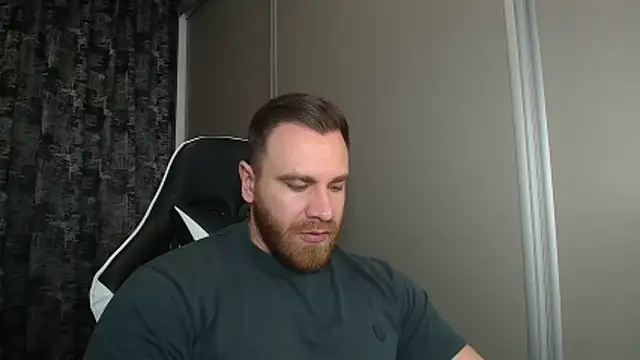 Snapshot of Thori92 chatting on 02-09-26, 06:34 Thori92 online show from 02-09-26, 06:34