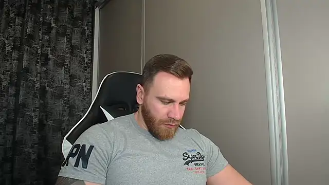 Snapshot of Thori92 chatting on 02-10-26, 07:29 Thori92 online show from 02-10-26, 07:29