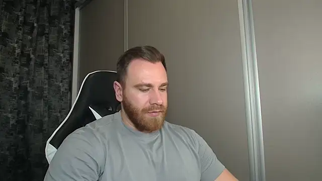 Snapshot of Thori92 chatting on 02-13-26, 05:42 Thori92 online show from 02-13-26, 05:42