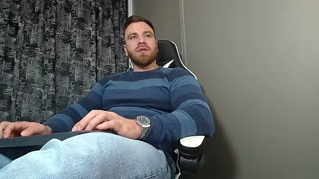 Snapshot of Thori92 chatting on 02-17-26, 06:14 Thori92 online show from 02-17-26, 06:14