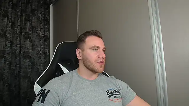 Snapshot of Thori92 chatting on 03-06-26, 05:09 Thori92 online show from 03-06-26, 05:09