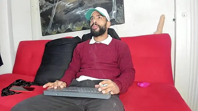 sweatyhairypig23 online show from 09-27-25, 01:21