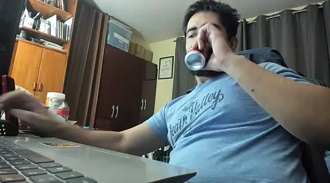 Snapshot of VonDoomdelToro chatting on 12-09-24, 06:01 VonDoomdelToro online show from 12-09-24, 06:01