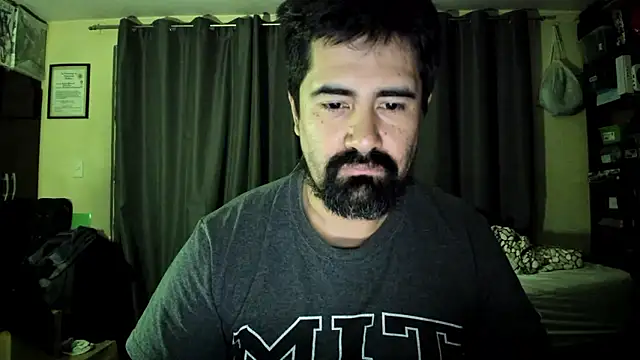 Snapshot of VonDoomdelToro chatting on 10-30-25, 07:21 VonDoomdelToro online show from 10-30-25, 07:21