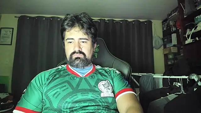 VonDoomdelToro online show from 06-25-26, 06:07