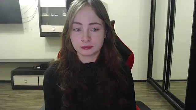 Laralianna online show from 02-06-25, 09:06