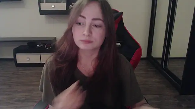 Laralianna online show from 03-17-25, 11:21