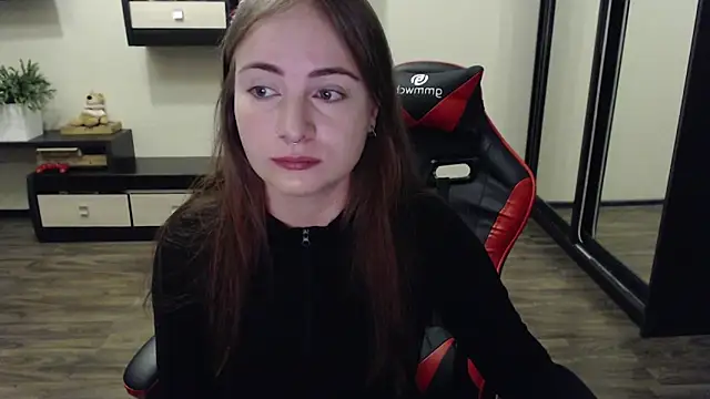 Laralianna online show from 09-12-25, 12:55