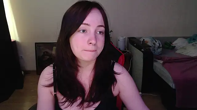 Laralianna online show from 05-27-26, 11:18