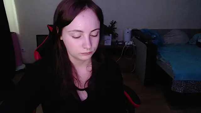 Laralianna online show from 06-18-26, 09:36