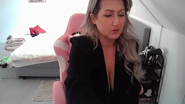 TessToy online show from 03-02-25, 03:05