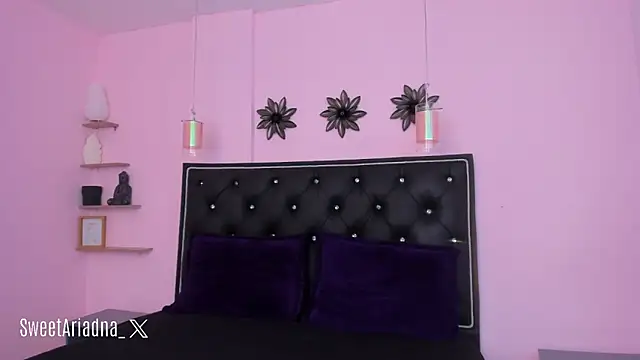 Sweet Ariadna  online show from 02-08-25, 12:17