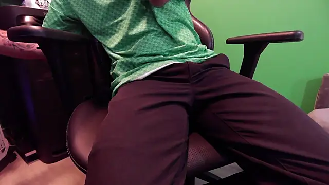 Snapshot of kuruptxxx_live chatting on 01-08-26, 08:33 kuruptxxx live online show from 01-08-26, 08:33