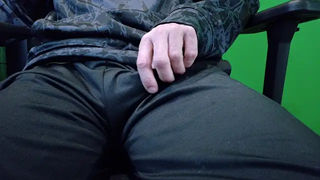 Snapshot of kuruptxxx_live chatting on 02-15-26, 02:47 kuruptxxx live online show from 02-15-26, 02:47