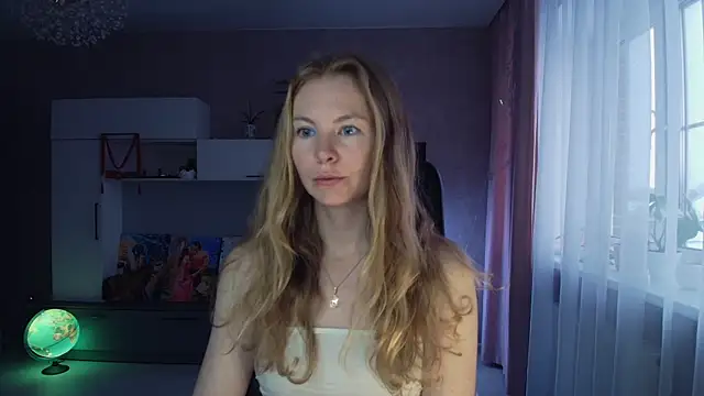 Cuddle Cat online show from 11-30-25, 06:06