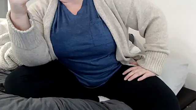 sweeti Em online show from 02-08-26, 06:11