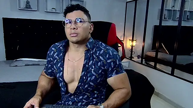 tyler hank01 online show from 02-05-25, 01:47