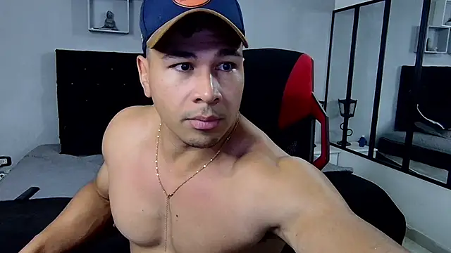 tyler hank01 online show from 02-06-25, 07:40