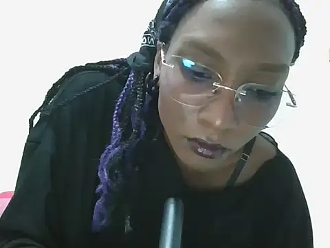 Snapshot of Majo_Smith25 chatting on 11-15-25, 12:52 Majo Smith25 online show from 11-15-25, 12:52