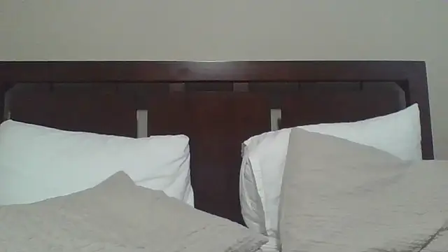 Snapshot of MsJuicy chatting on 09-20-25, 01:01 MsJuicy online show from 09-20-25, 01:01