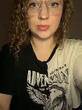 EmmieRae online show from 11-04-25, 12:26