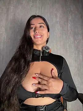 Valentinne z online show from 12-03-25, 11:58