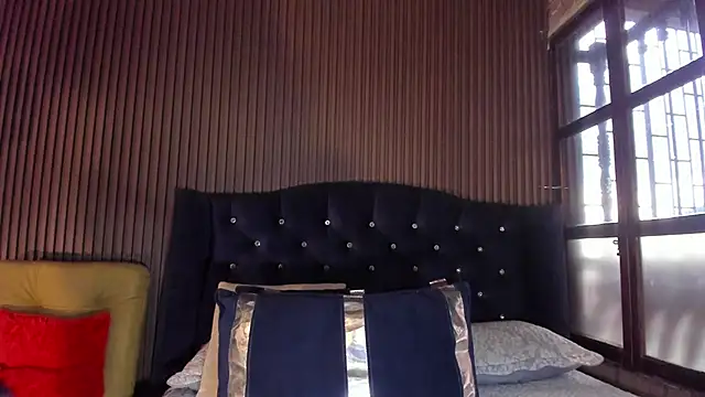 JuliaDawson  online show from 07-29-26, 10:19