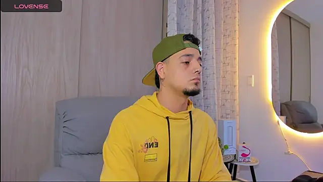 alejandro calderon1 online show from 11-05-25, 04:23